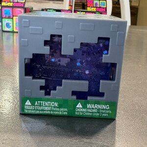 MINECRAFT JELLY CUBES - Purple Viral Squishy IN HAND! (Purple)